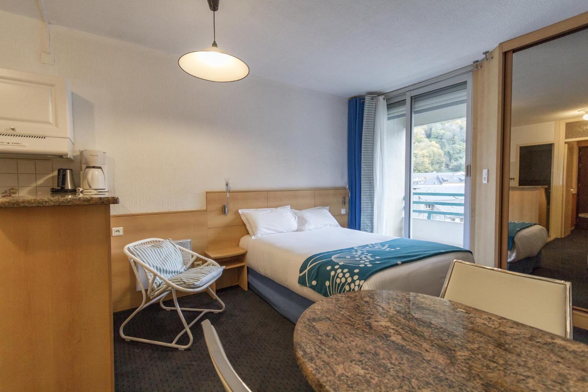 Hotel-Residence Le Lys Котре Экстерьер фото